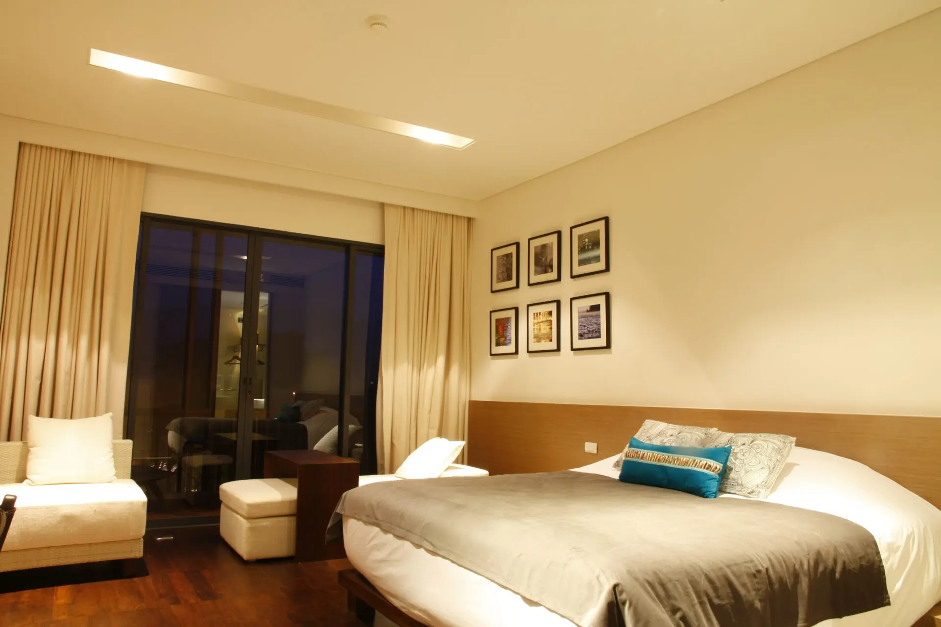 Spacious Comfy Studio with elegant details and tranquil green hillside views.