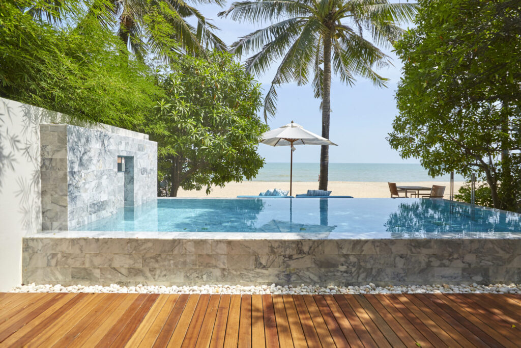1-Bedroom Beachfront Pool Villa