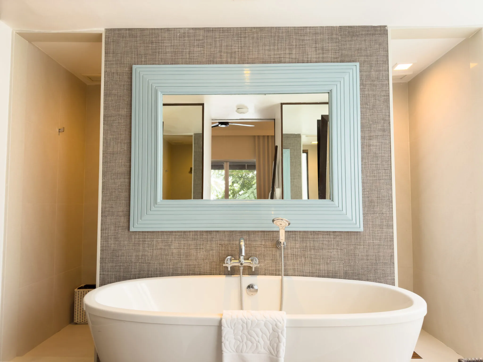 Spacious 2 bedroom seaview suite Hua Hin Cha Am with relaxing sea breeze