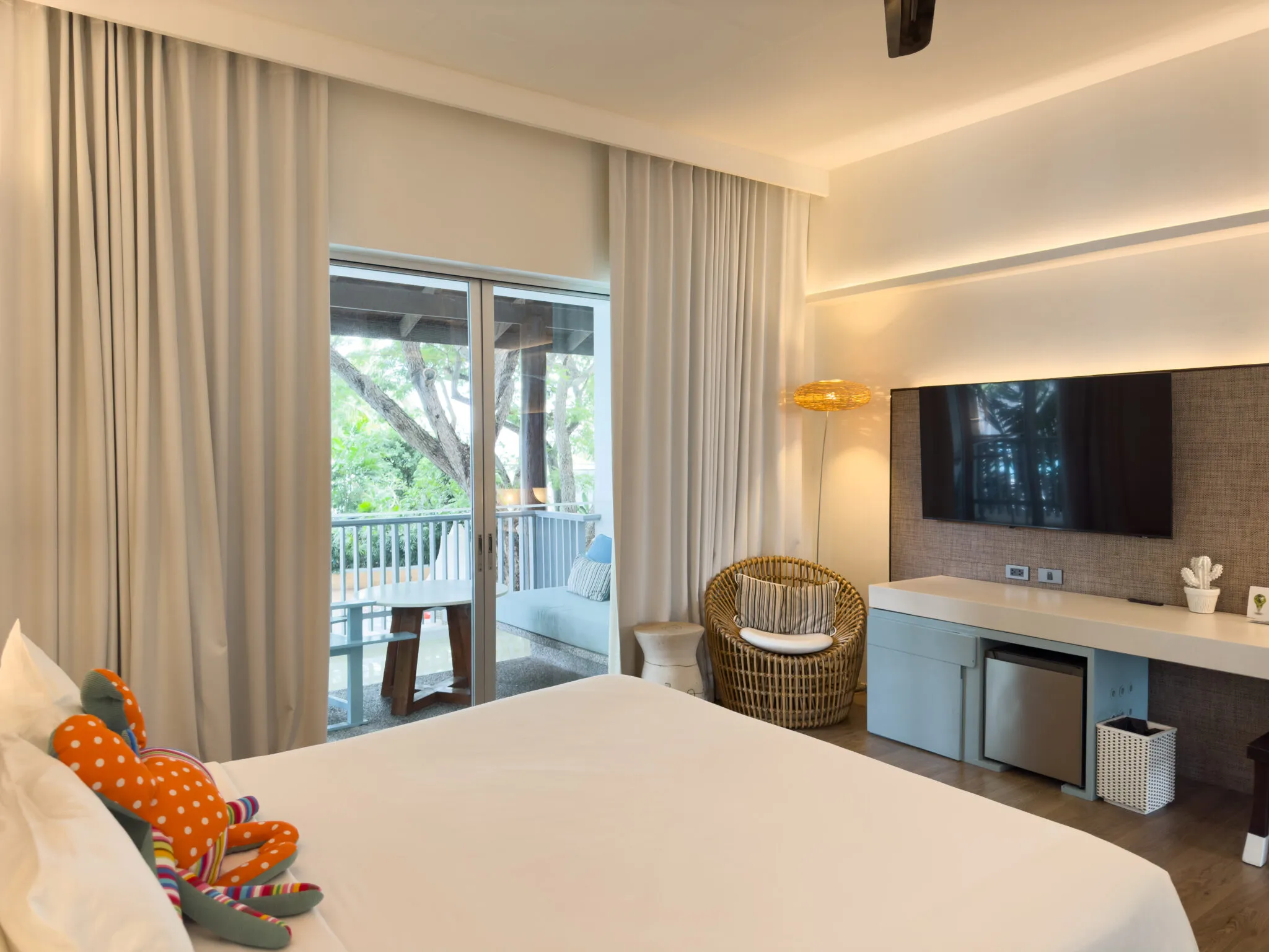 2 bedroom seaview accommodation Hua Hin Cha Am with private terrace