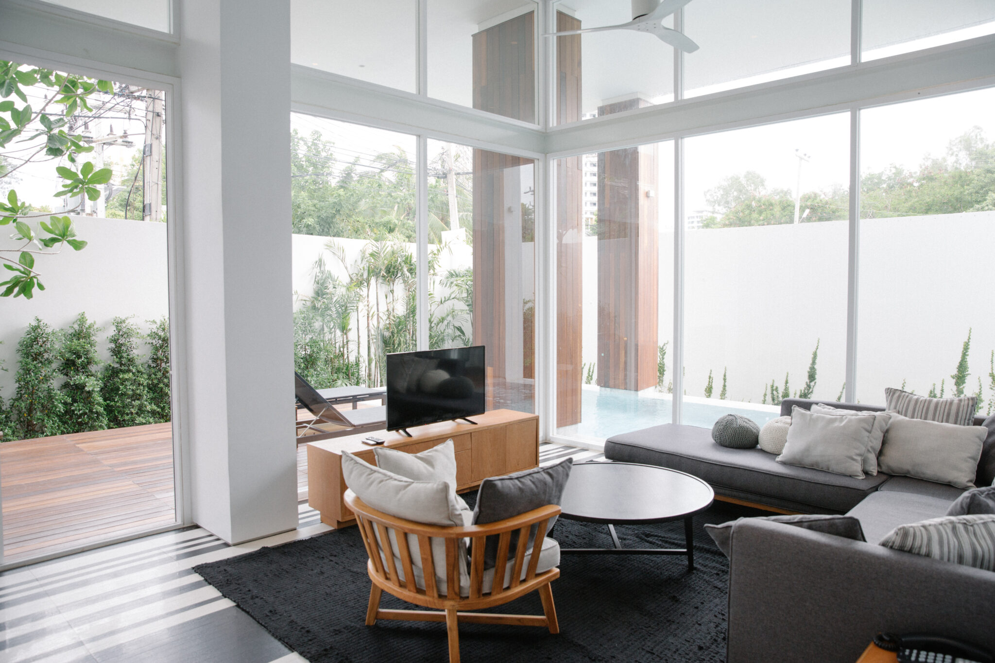 Romantic Hua Hin Cha Am luxury villa with three bedrooms and oceanfront pool