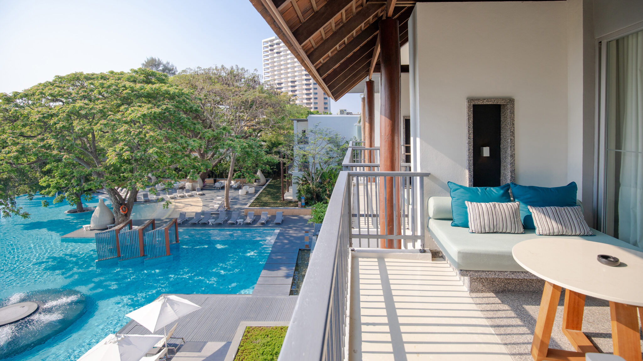 Premium 5 star seaview accommodation Hua Hin Cha Am near the beach