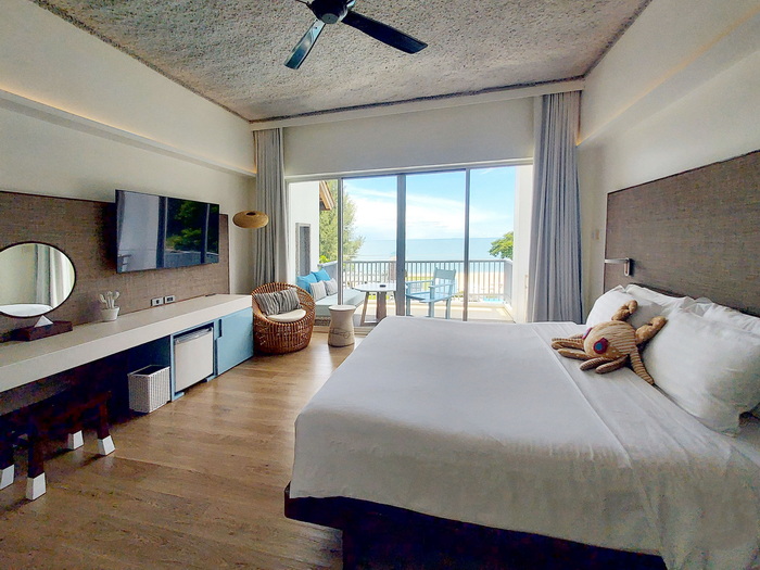 5 star seaview hotel Hua Hin Cha Am with luxury oceanfront rooms