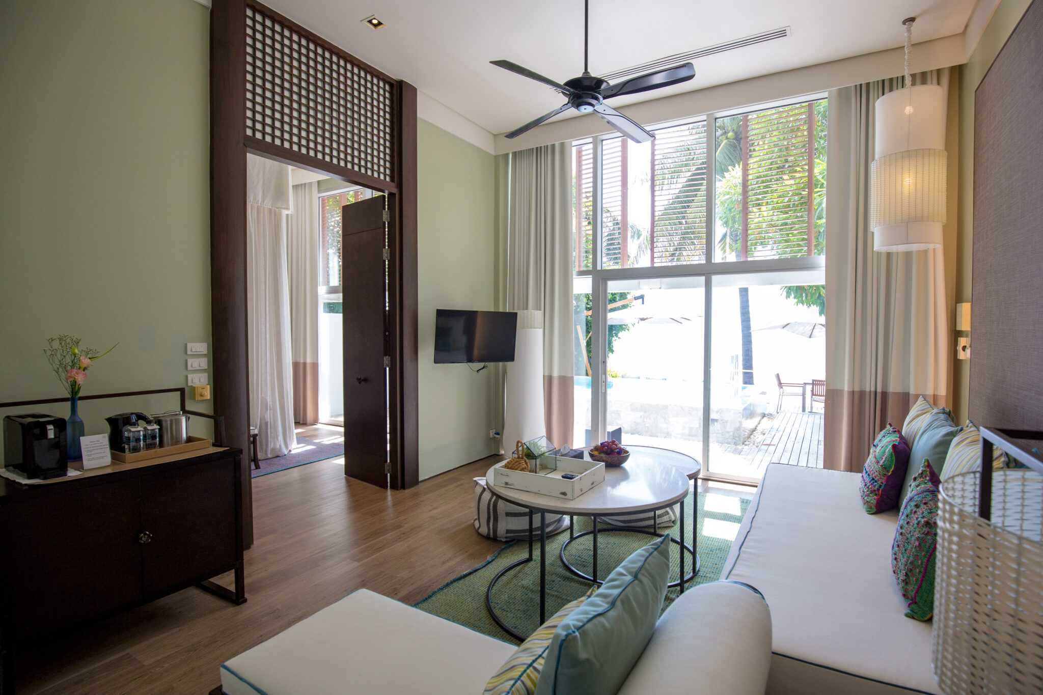 Elegant 1 bedroom Hua Hin Cha Am beachfront villa featuring tropical sea view