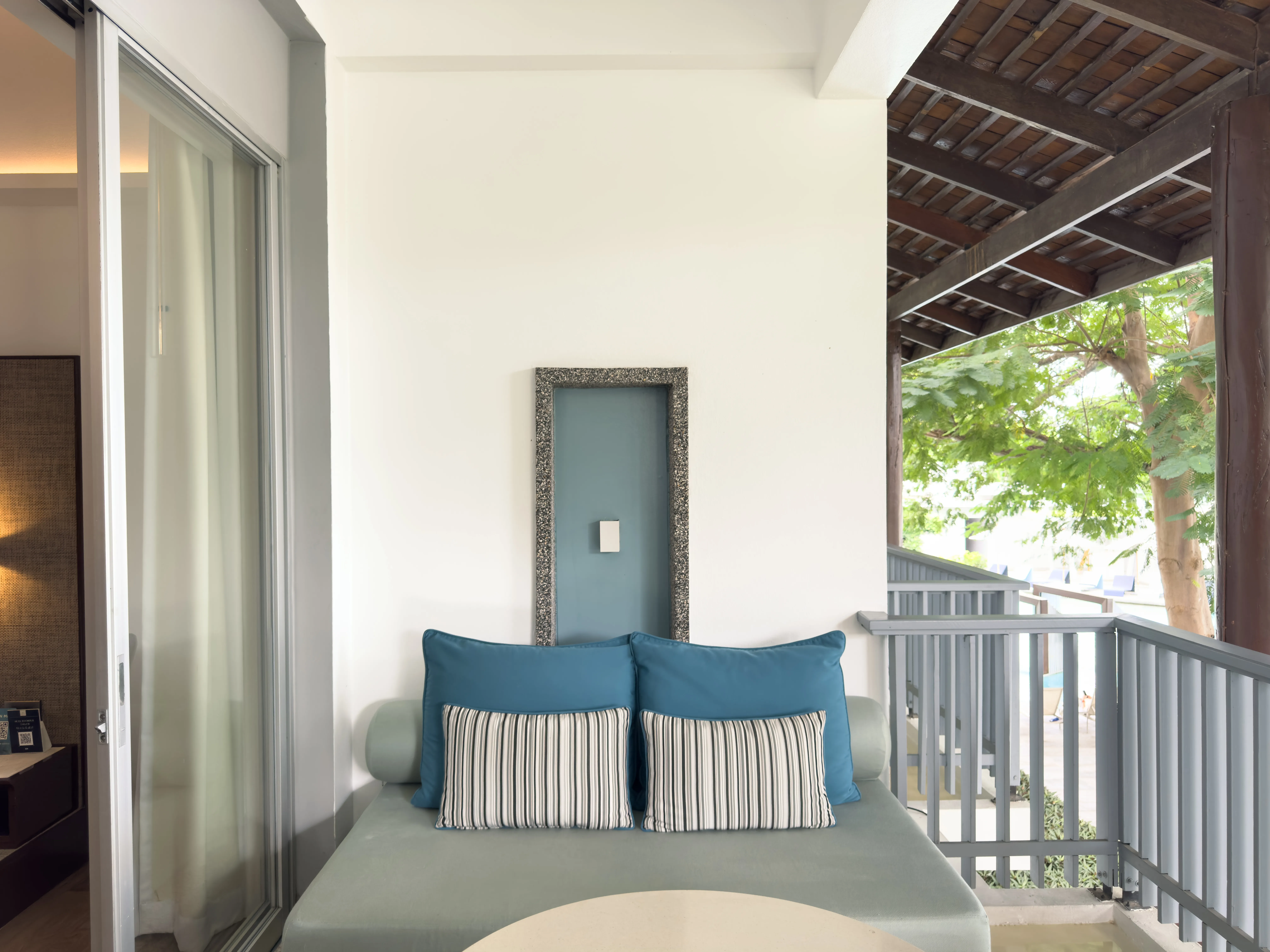 Elegant Hua Hin Cha Am beachfront hotel with 2 bedroom seaview suite