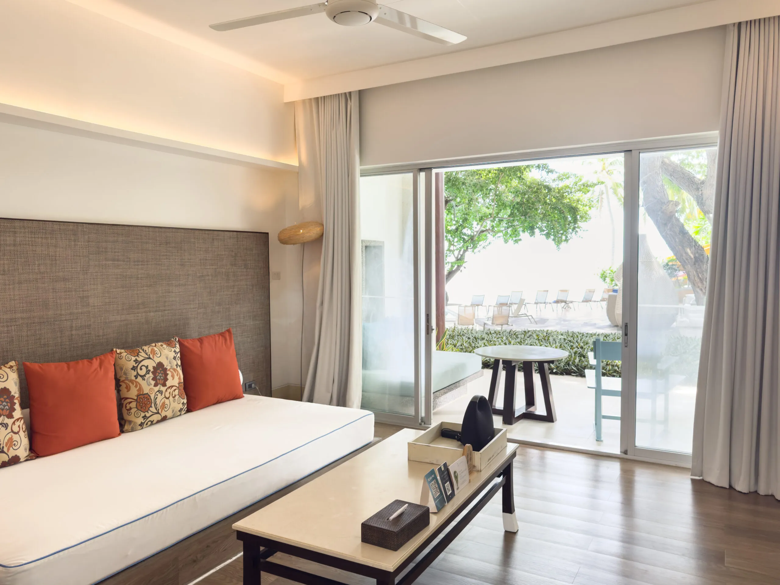Hua Hin Cha Am beachfront suite with stunning ocean view and cozy ambiance