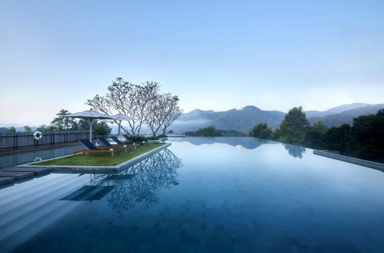 infinity pool 3 – Veranda Resorts Thailand